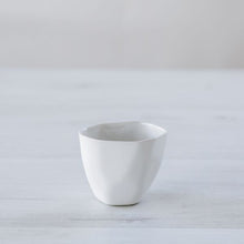 Load image into Gallery viewer, Flax Tea Cup h5.5cm - White

