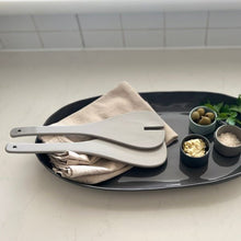 Load image into Gallery viewer, Flax Salad Servers Grey
