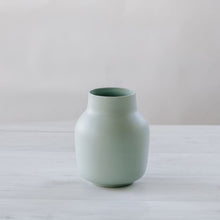 Load image into Gallery viewer, Flax Tub Vase d15cm - Duck Egg
